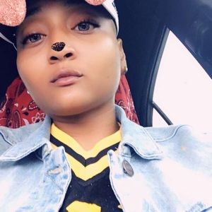 Meet your Posher, Loretha